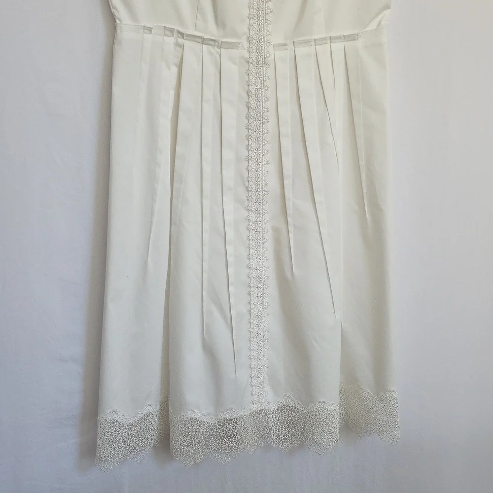 Elie Tahari White Dress w/Lace, Sequins, Rhinestones & Bead Accents. Size 2 - Picture 3 of 13